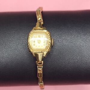 Vintage Gold Women's Watch
